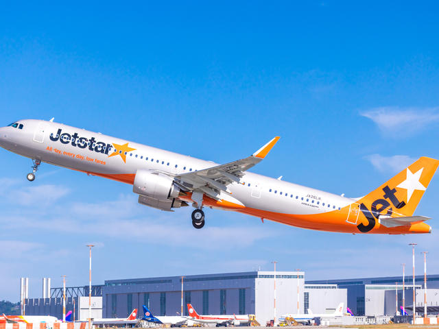 エアバス、ジェットスター・ジャパンの新塗装のA321LR初号機を